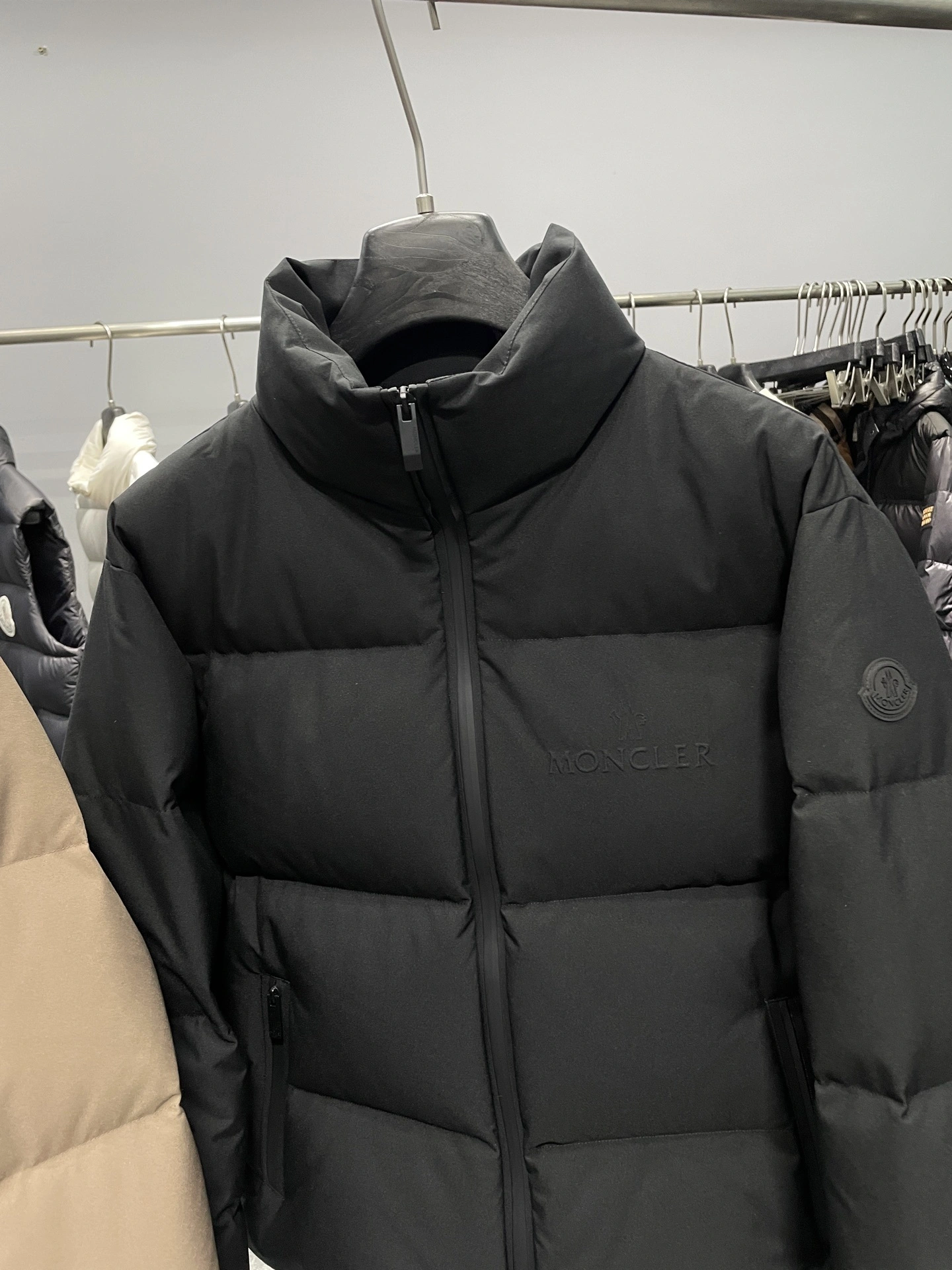 wg.luxury-- 7o9385r Down jacket white duck down nylon 2colour item: E-F000J1307-2